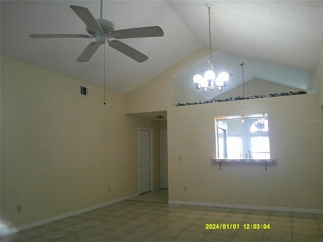 Building Photo - 818 Vermont Woods Ln