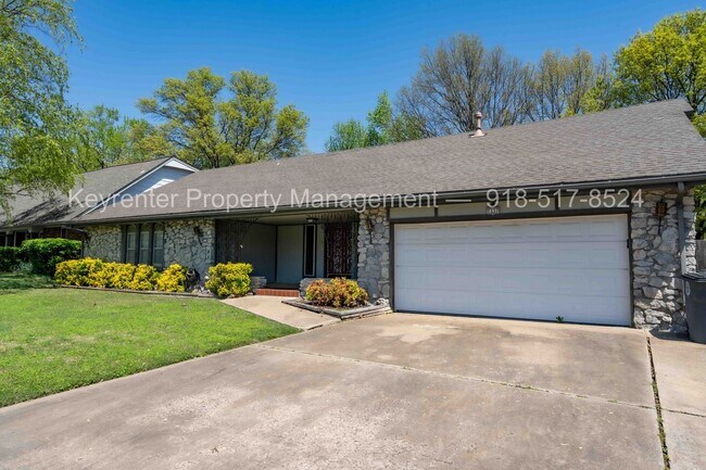 Building Photo - 3 Bed | 2 Bath in South Tulsa!