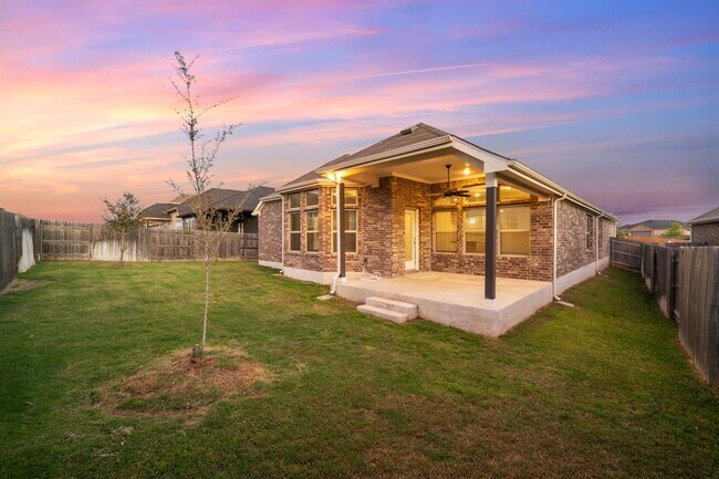 Building Photo - 117 Switch Bud Dr