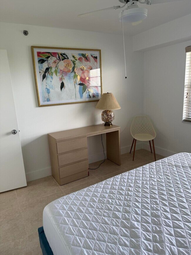 Building Photo - 3150 W Rolling Hills Cir