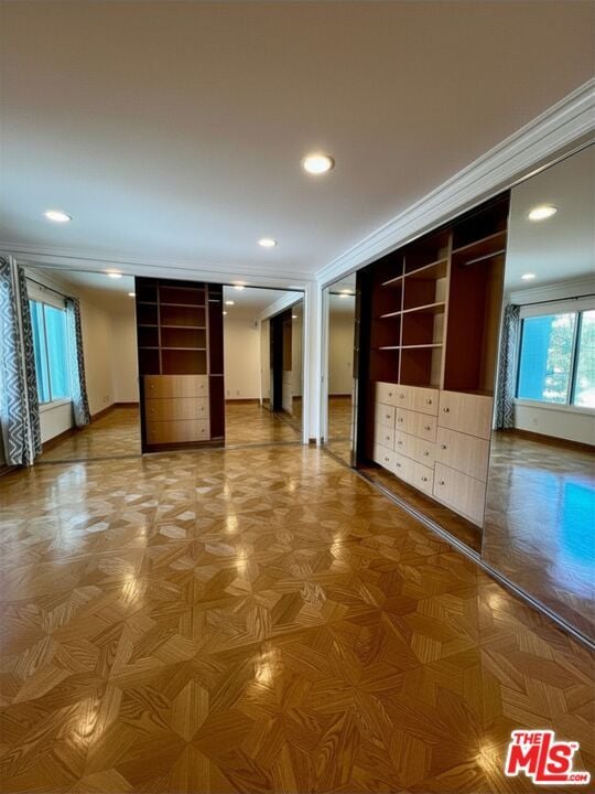 Building Photo - 7505 Hampton Ave