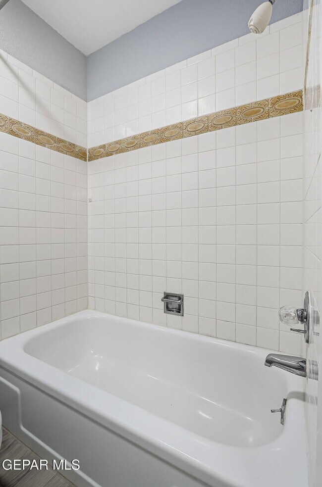 Building Photo - 3911 Quasar Ct