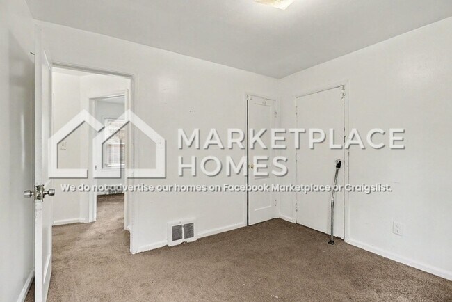 Building Photo - 18675 Forrer St