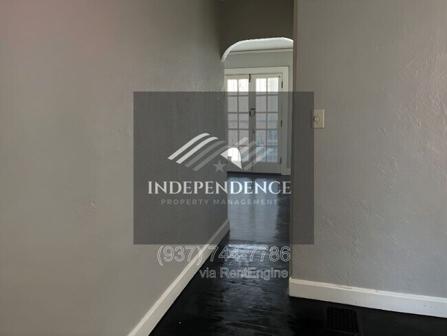 Building Photo - 420 Delaware Ave