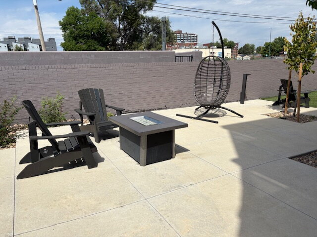 Building Photo - 1495 Vrain St