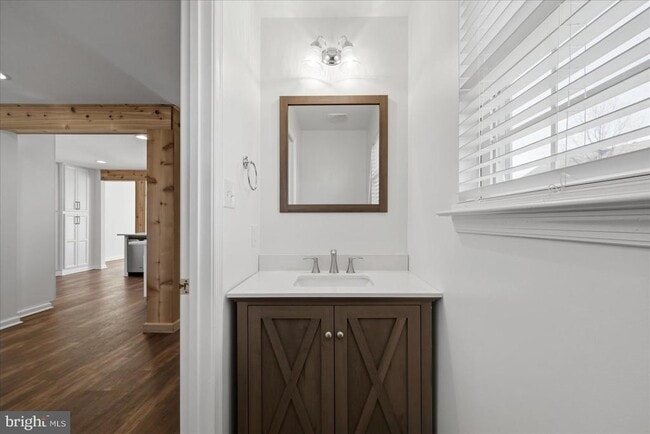 Building Photo - 1975 Cidermill Ln