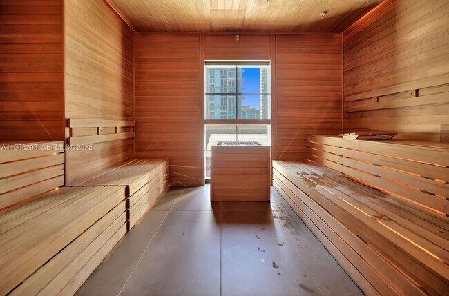 Building Photo - 159 NE 6th St