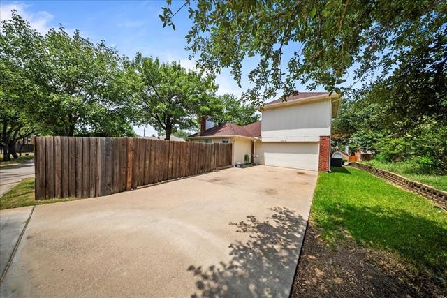 Building Photo - 566 Valley View Dr