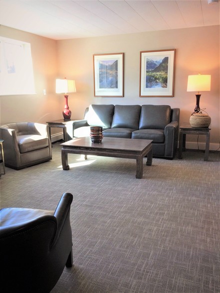 Living Room - 1101 B St