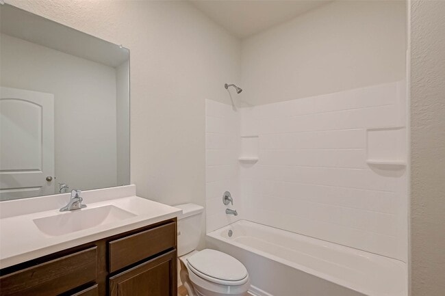 Building Photo - 305 Wayne County Dr