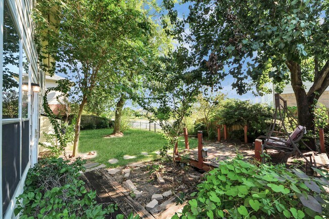 Building Photo - 11451 Ashford Willow