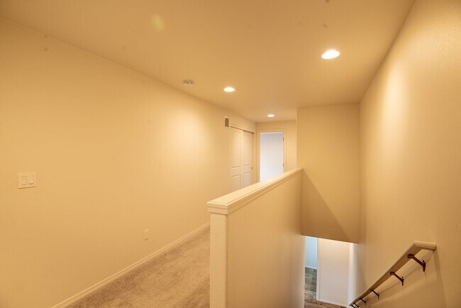 Building Photo - Heathwood - VPM484650H-6