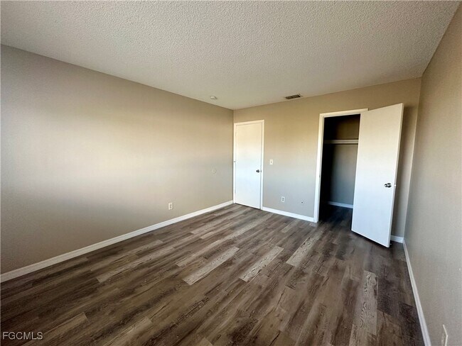 Building Photo - 829 Gleason Pkwy