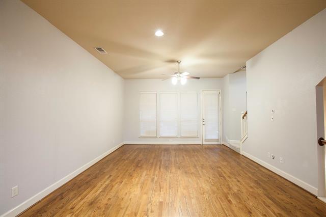 Building Photo - 5124 Belmont Ave