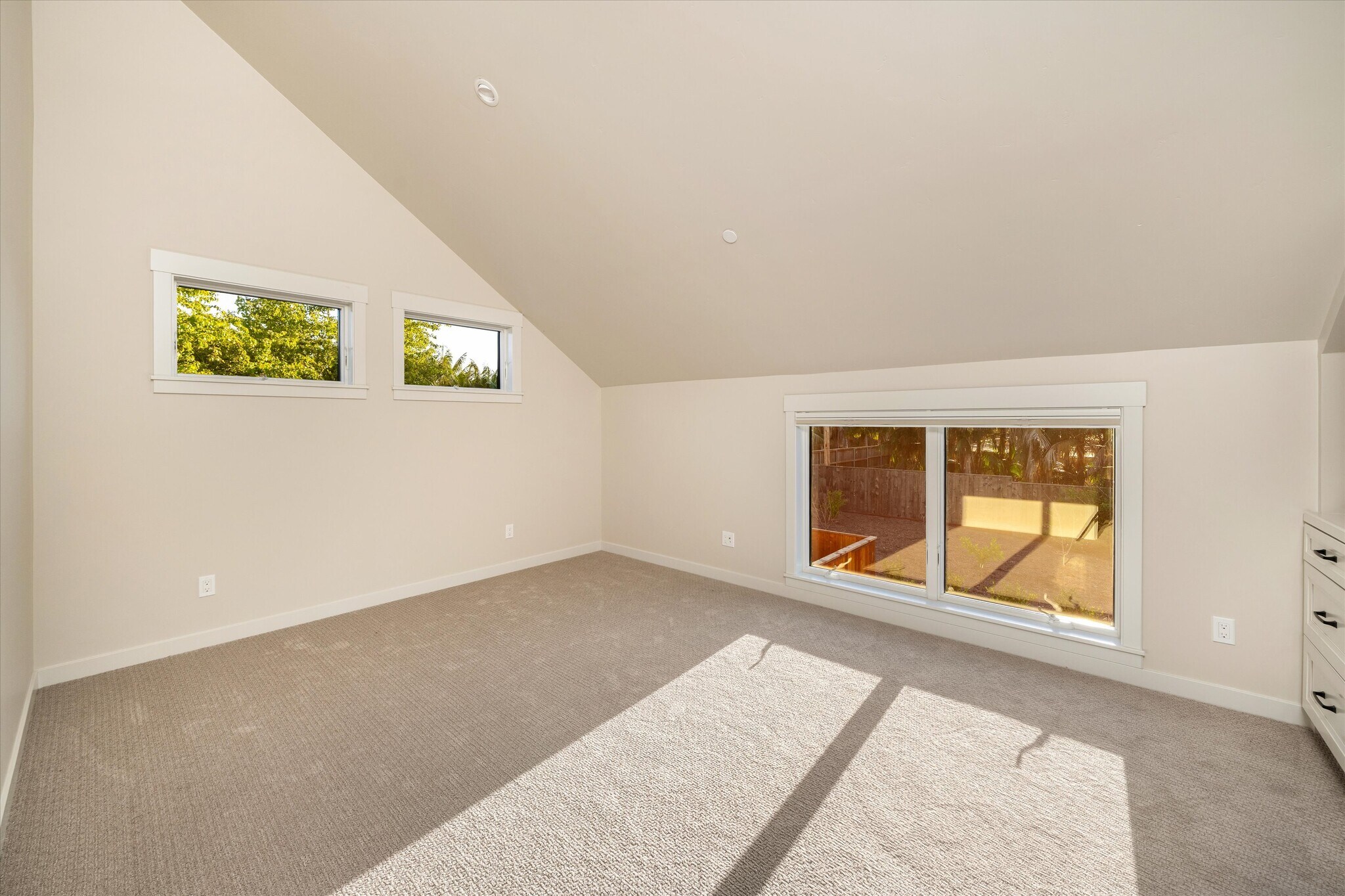 Building Photo - 1475 Anderson Ln