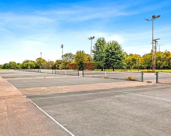 Building Photo - 1902 Curtis Ct SE