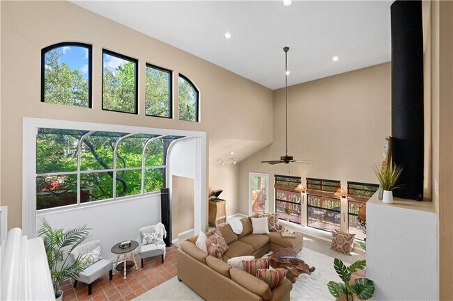 Building Photo - 10108 Talleyran Dr