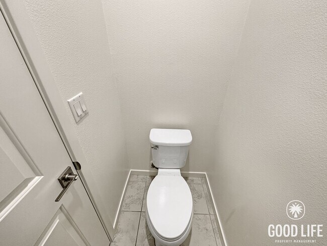 Building Photo - Beautiful 3BR Home in Stanton | Private Yard + 3 Car Attached Garage