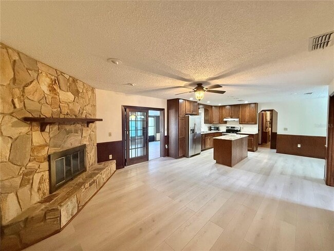 Building Photo - 2503 Woodhaven Ct