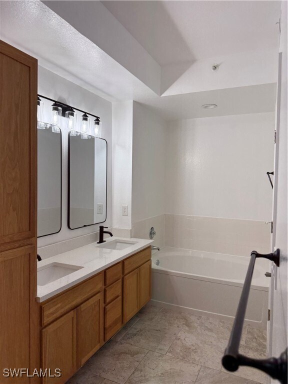 Building Photo - 7985 Preserve Cir