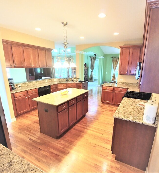 Building Photo - 27001 Ashgate Crossing