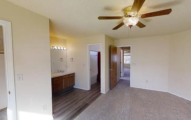 Building Photo - 7836 Scarborough Dr