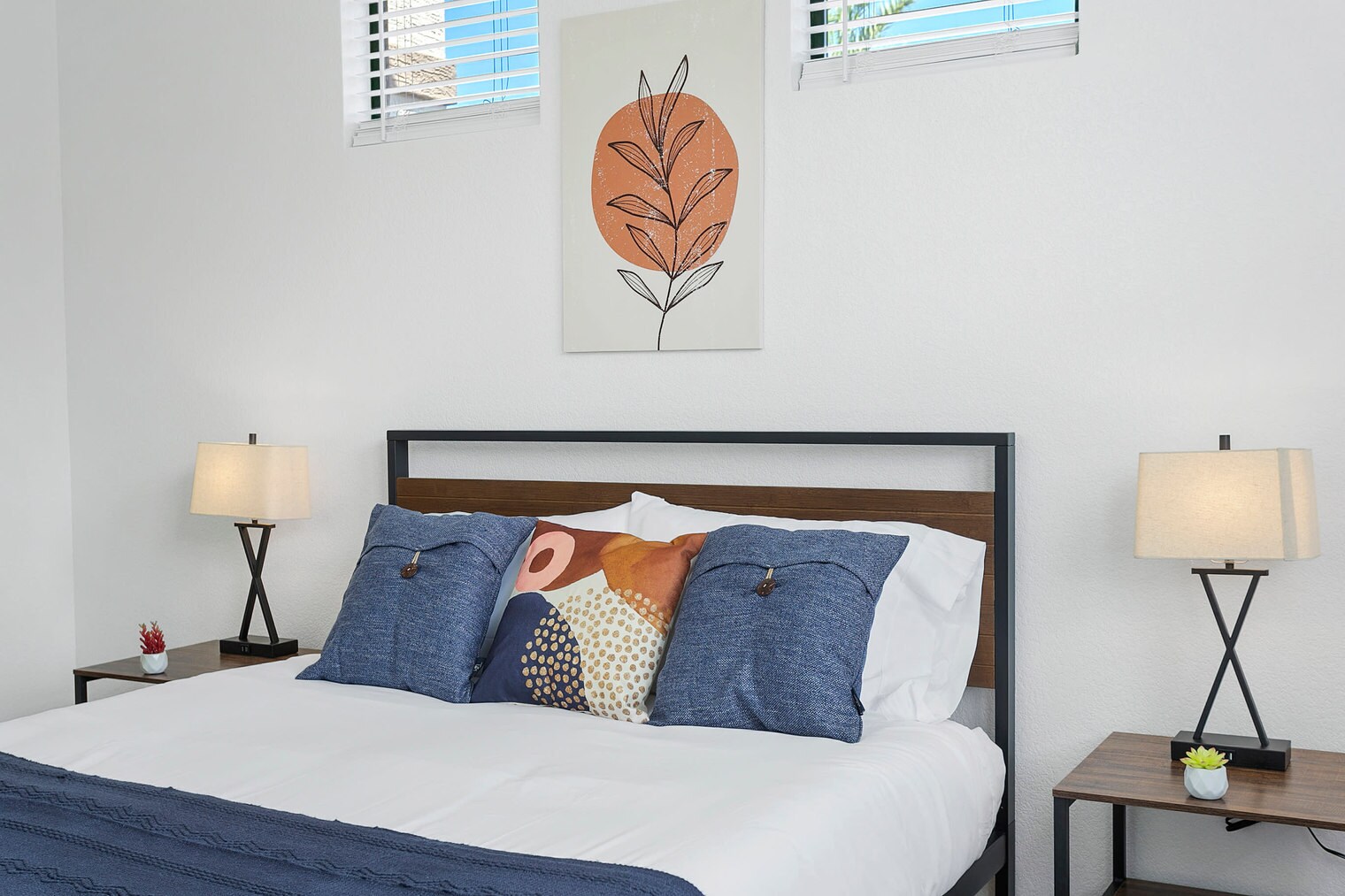 Building Photo - 9450 W Cabela Dr