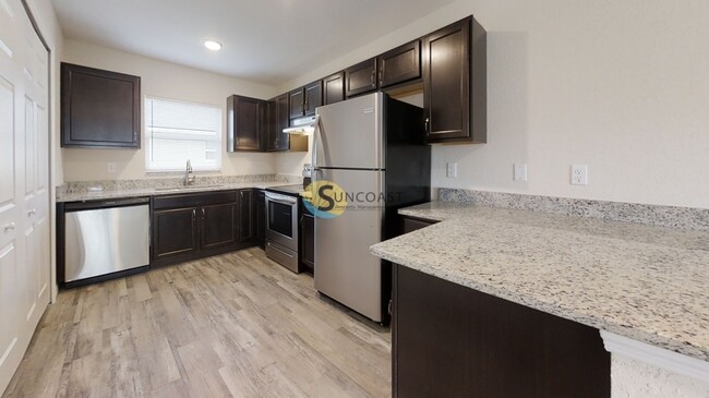 Building Photo - Gorgeous 2 BR/2 BA Apartment Home is Ready...