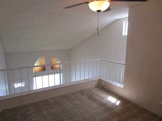 Building Photo - Cozy Hercules Home