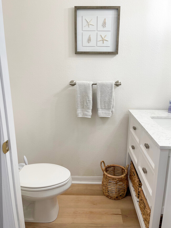 1st Floor Powder Room - 2034 Strathmill Dr