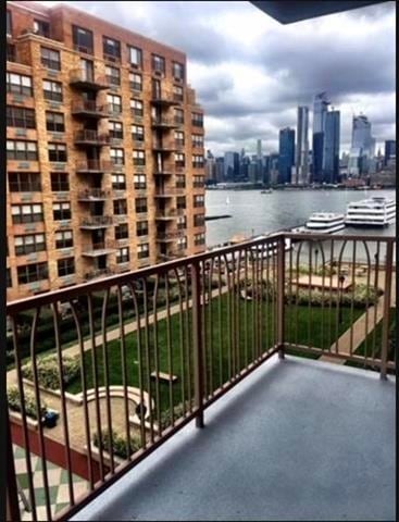 Building Photo - 2 Constitution Ct