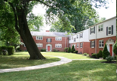 Building Photo - Chestnut Village