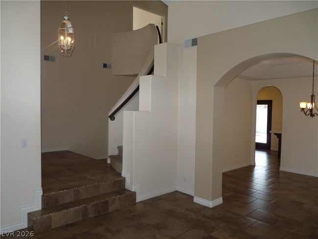 Building Photo - 7845 S Meadow Creek
