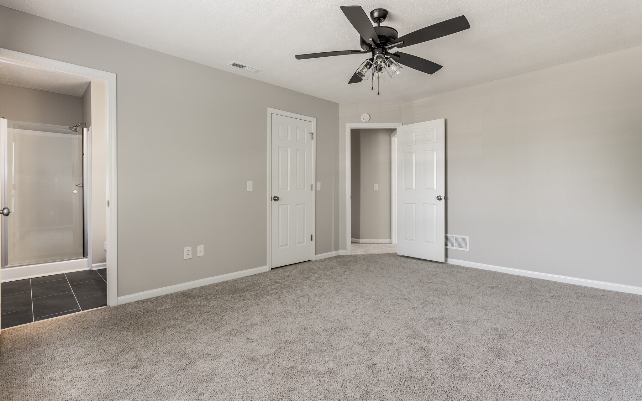 Building Photo - 13927 Harrison Pky