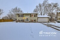 Building Photo - 1510 Farrington Ct