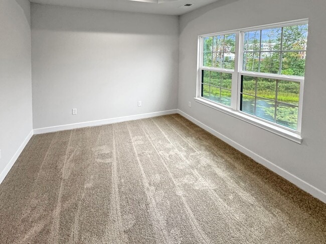 Building Photo - Spacious 3-Bedroom Townhome with Finished Basement in Midlothian