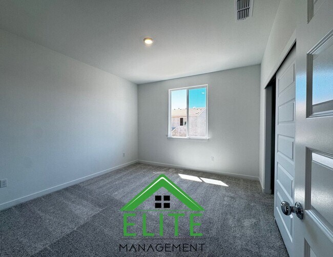 Building Photo - 12688 Molli Ave