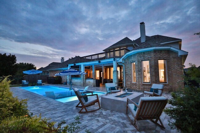 Building Photo - 2560 Costa Mesa Cir