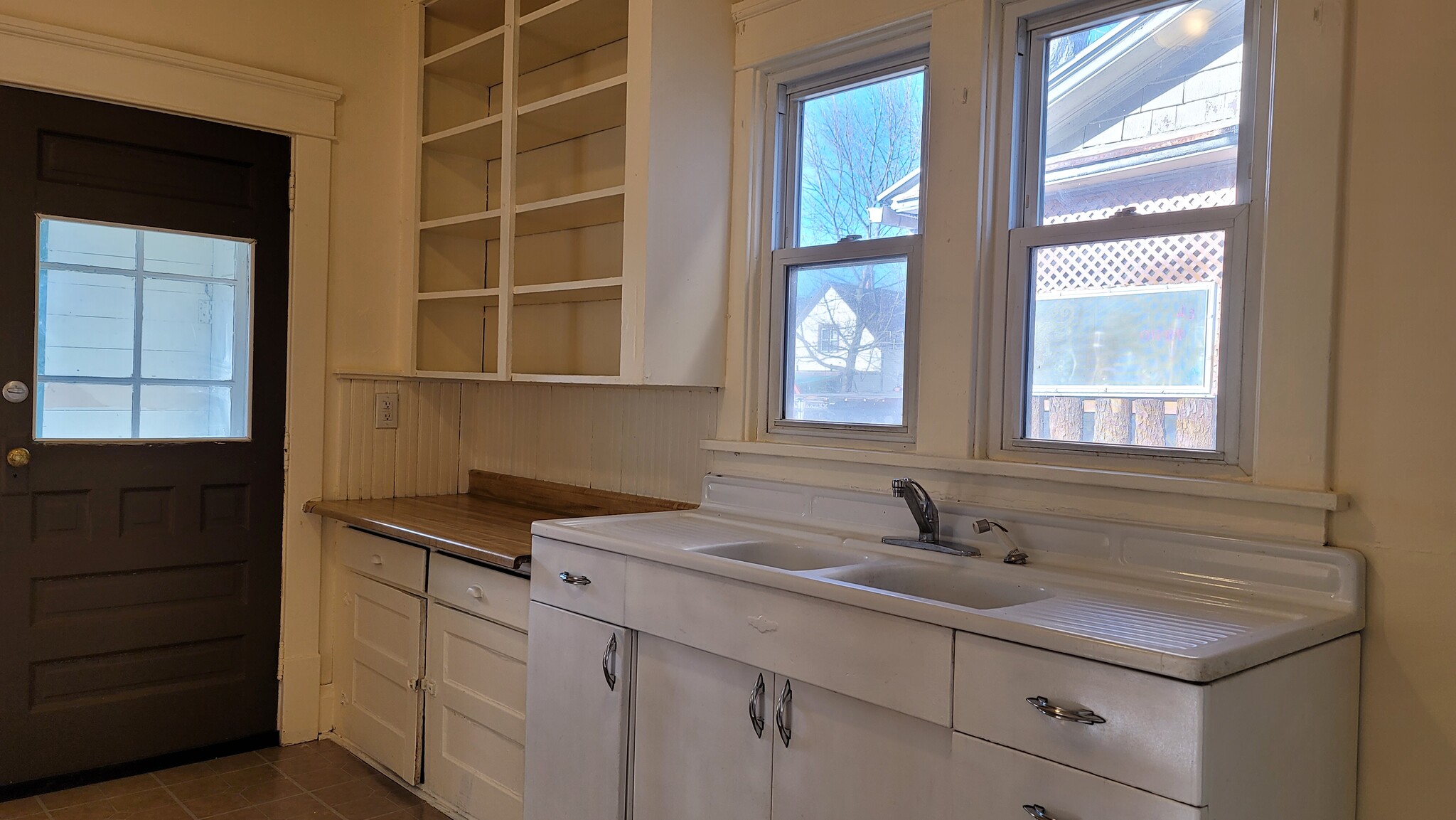 Building Photo - 333 S McKinley Ave