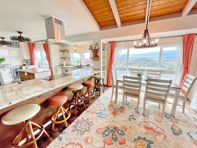 Building Photo - Wailuku Heights Executive Style 3Bed/2Bath Furnished Upstairs Home - Pool w/ cabanas - Most Utili...