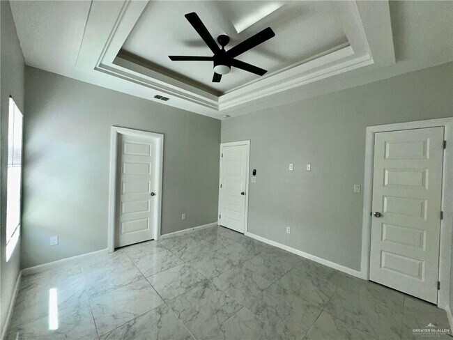 Building Photo - 3309 S Colt Ln