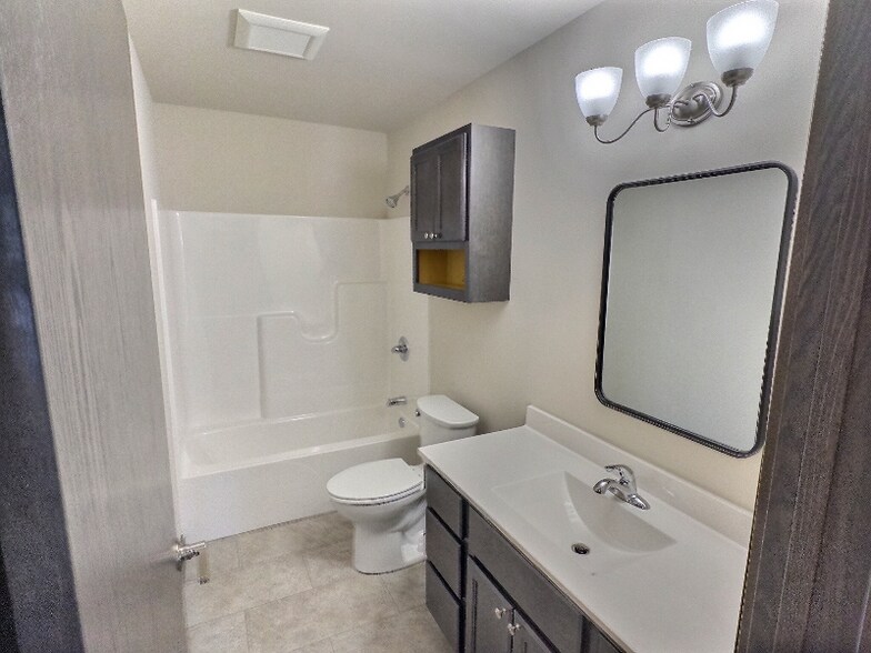 Building Photo - 207 Will St