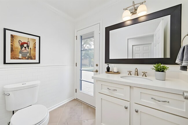 Building Photo - 5438 Briarbend Dr