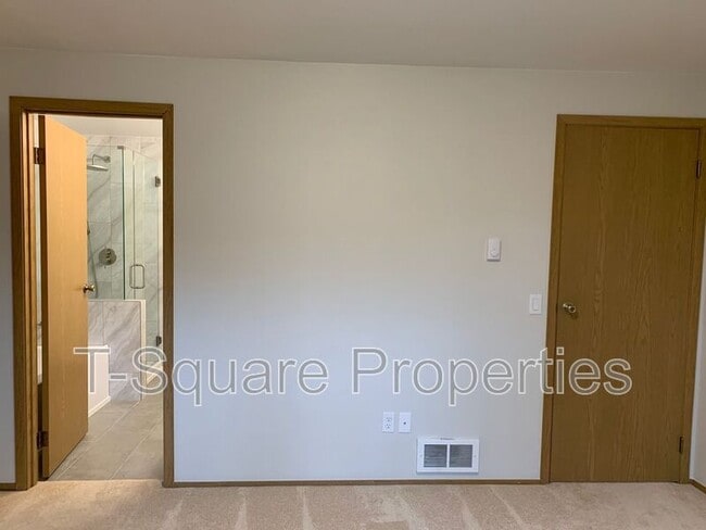 Building Photo - 14616 57th Dr SE