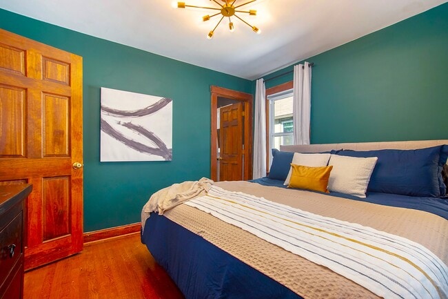 Building Photo - 4342 Pearl St