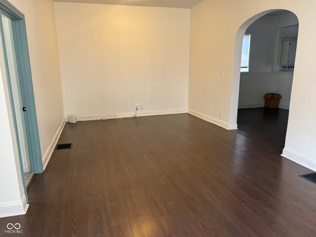 Building Photo - 1156 Hoyt Ave