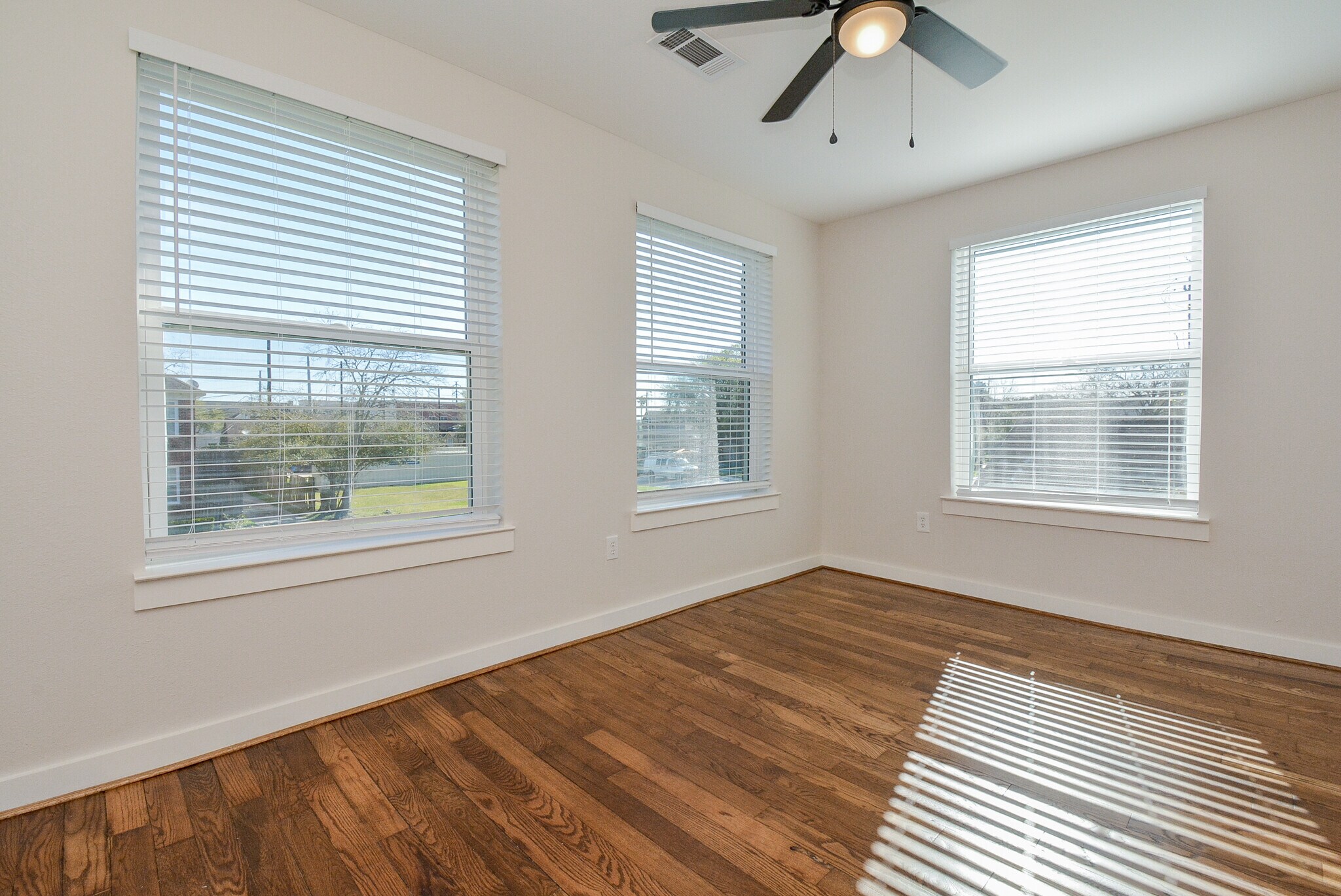 Bedroom 1 - lots of light! - 2916 Arbor St