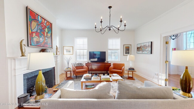 Building Photo - 34 Ely St