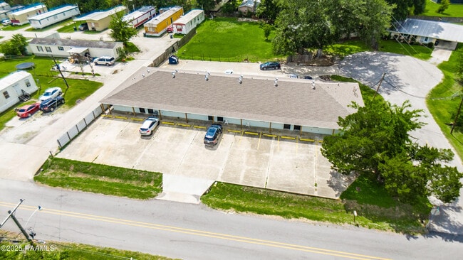Building Photo - 314 Deare St
