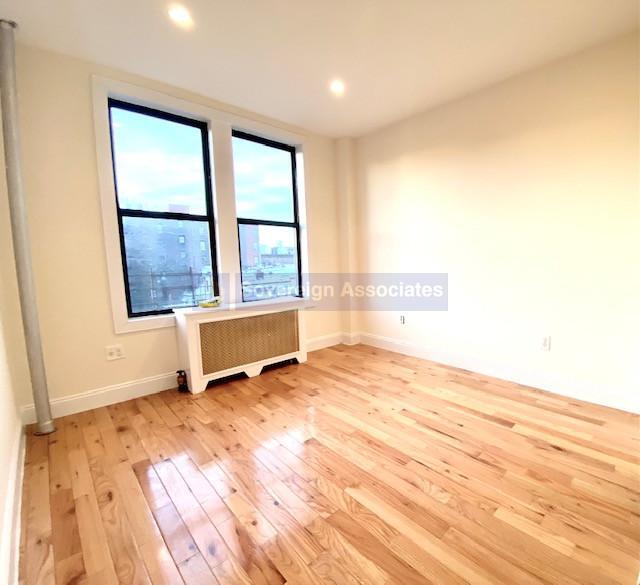 Building Photo - 260 Convent Ave